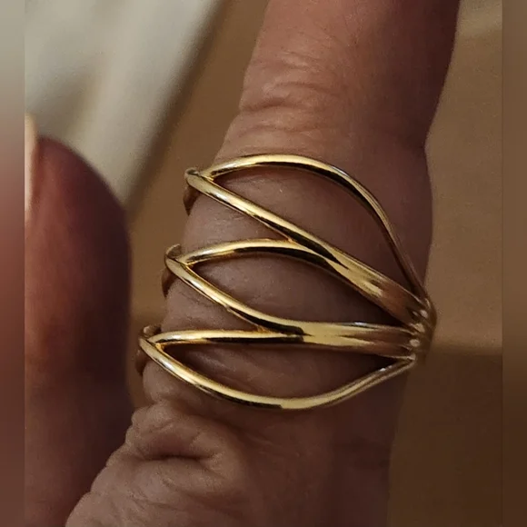14K Yellow Gold Women's Triple Crossover Ring Size 7 - Picture 7 of 14